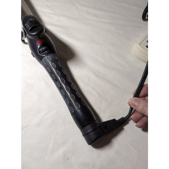 Ion Curling Iron, 1.25 Inch Barrel L, Swivel Cord, Pre-owned - Picture 4 of 7